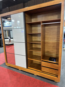 Guarda roupas de 2,27 com portas de correr 100% MDF